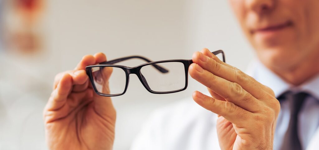How to dispose of old glasses top