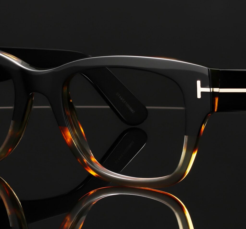 tom ford glasses luxottica