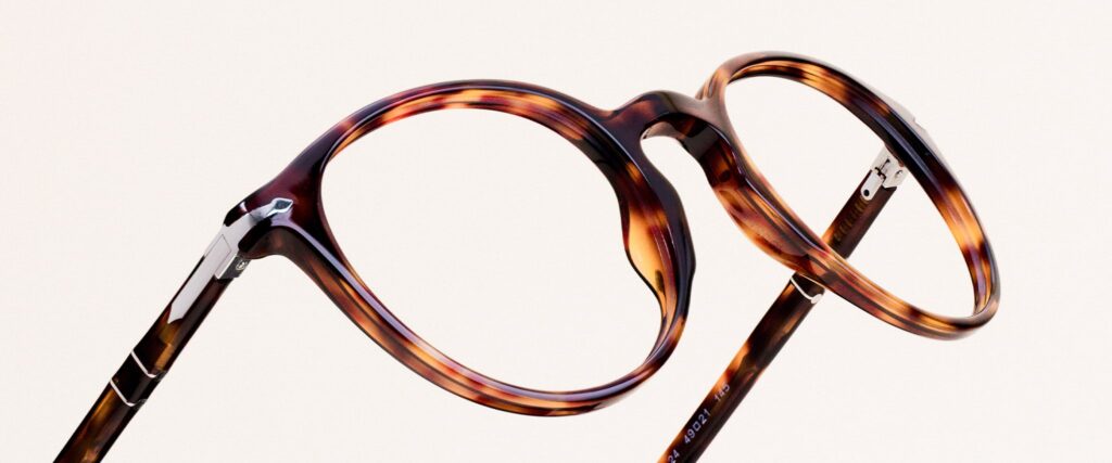 Round tortoiseshell Persol frame angled diagonally pointing to the right
