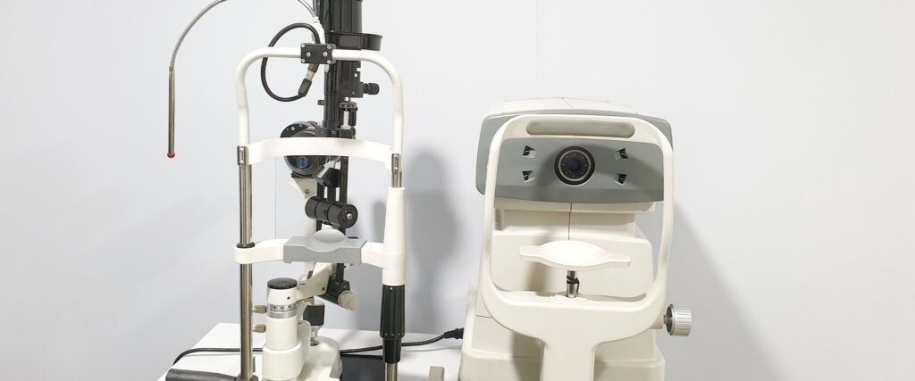 Eye test equipment